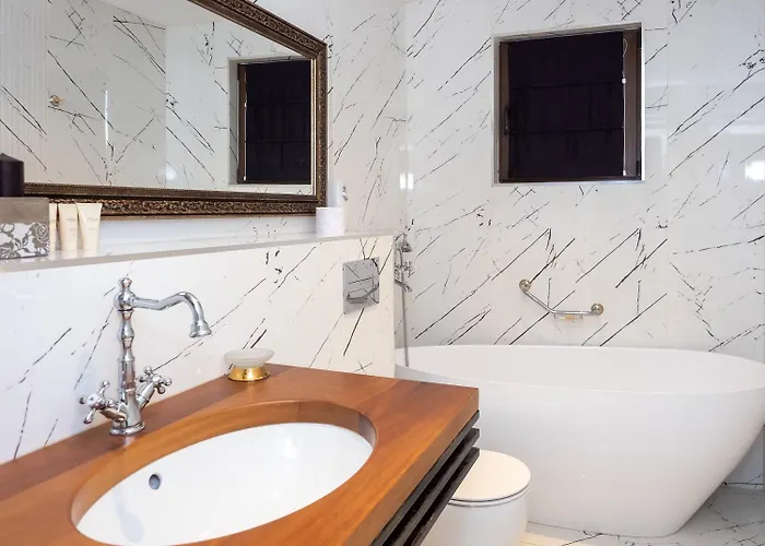 Апартаменты Paradise Center Premium 2