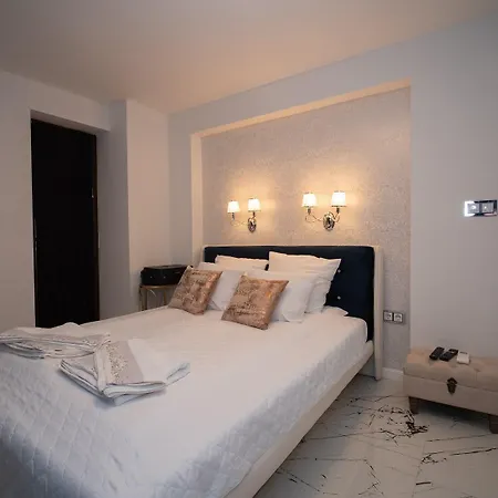 Апартаменты Paradise Center Premium 2 *
