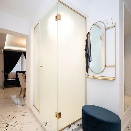 Paradise Center Premium 2 Апартаменты *